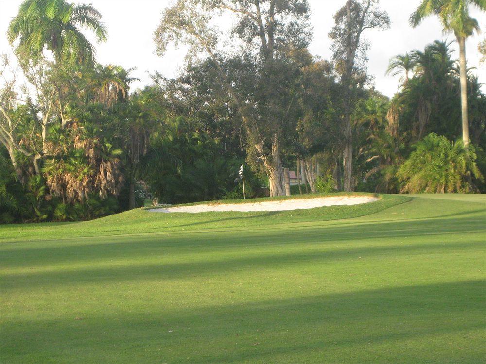 Hollywood Beach Golf Resort Екстериор снимка