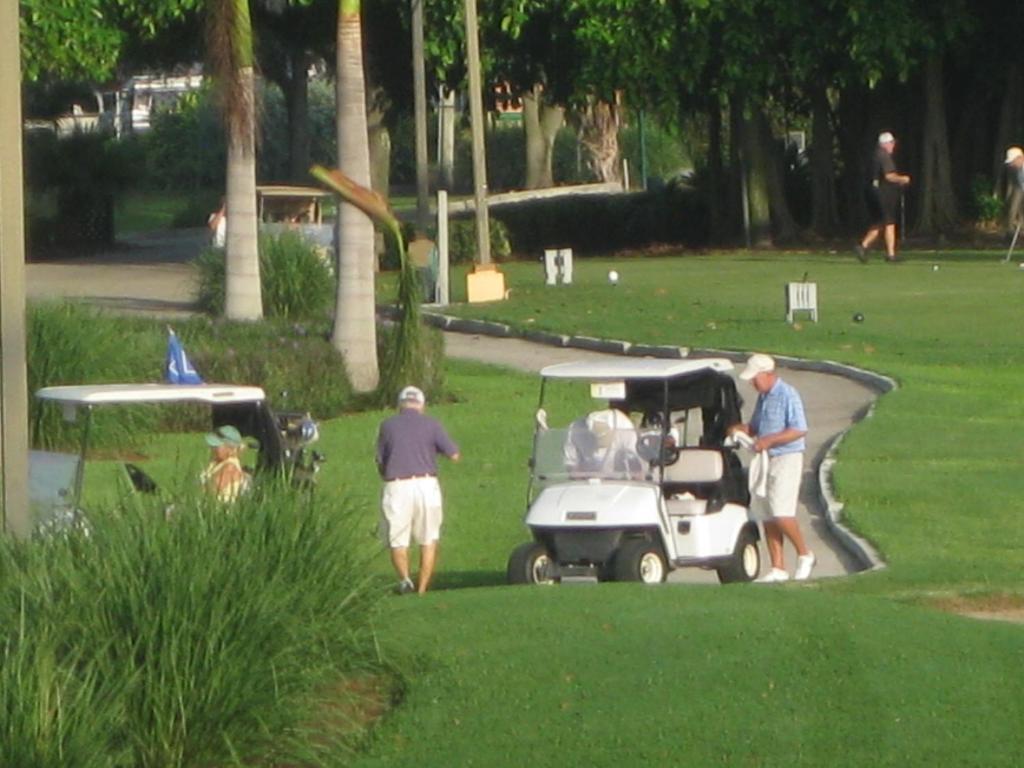 Hollywood Beach Golf Resort Стая снимка