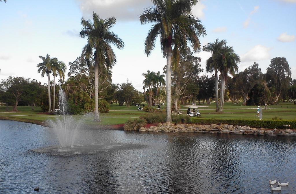 Hollywood Beach Golf Resort Екстериор снимка