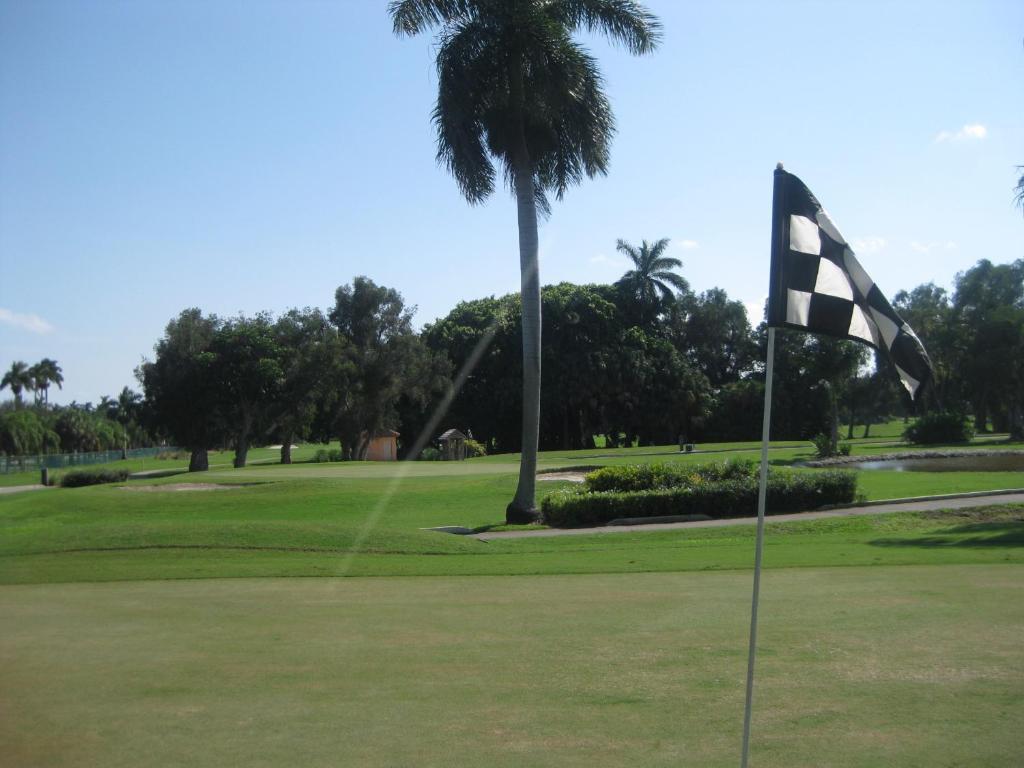 Hollywood Beach Golf Resort Екстериор снимка