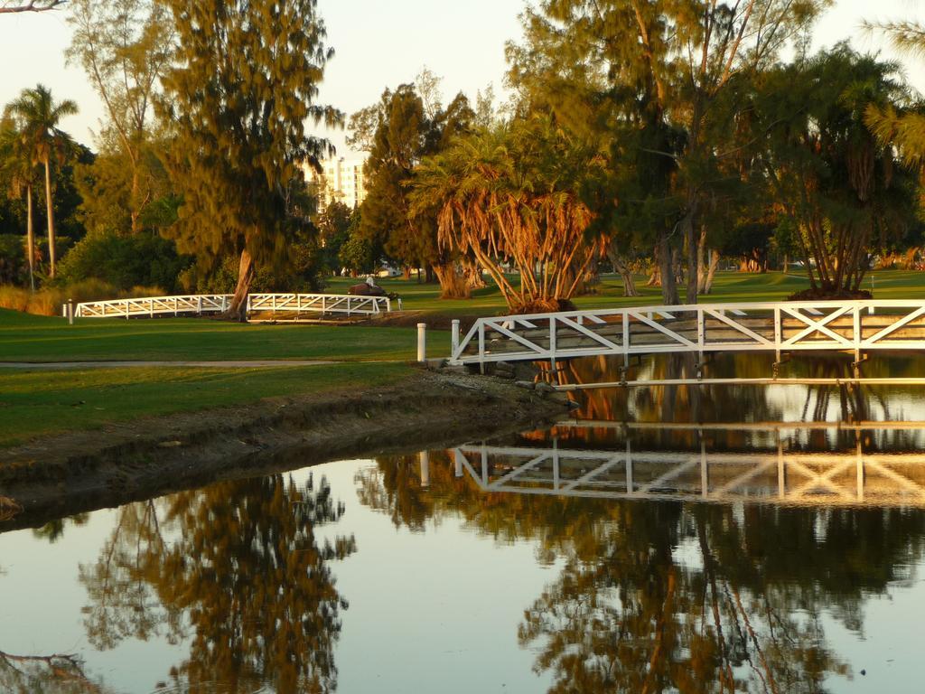 Hollywood Beach Golf Resort Екстериор снимка