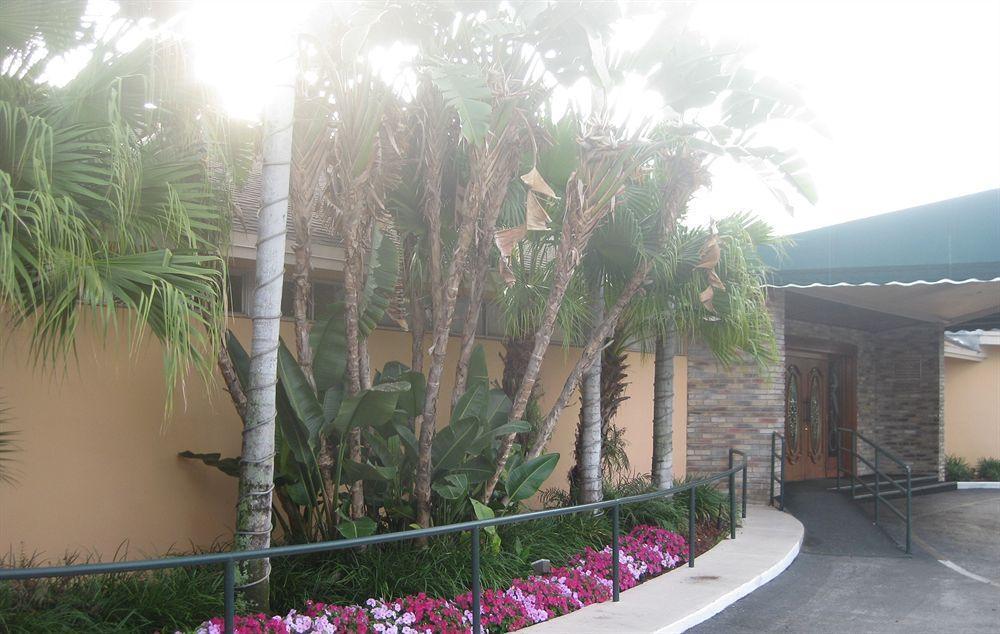 Hollywood Beach Golf Resort Екстериор снимка
